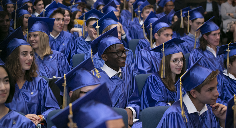 Bac français ou International Baccalaureate, quel diplôme choisir ?