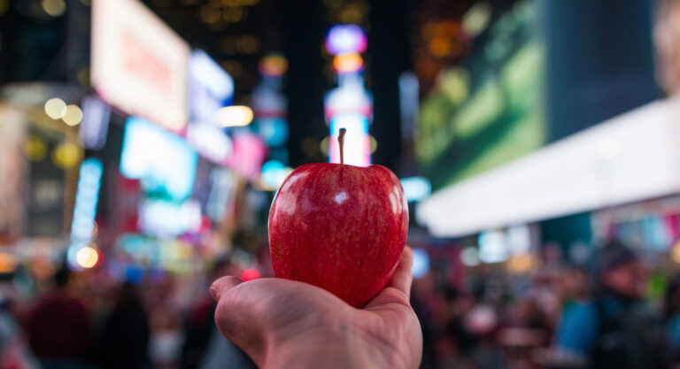 Pourquoi le surnom de New York est Big Apple ?