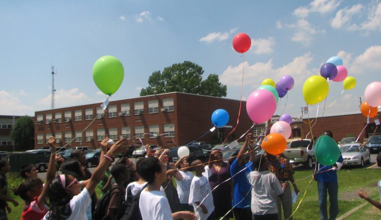 Maya Angelou French Immersion School (école publique à programme bilingue)