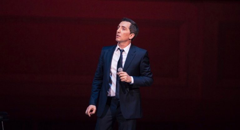 Gad Elmaleh fait rire ses fans (et les stars) au Carnegie Hall