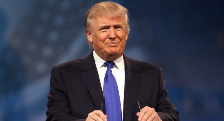 Décret Trump sur l'immigration: les Français des USA doivent-ils le craindre ?