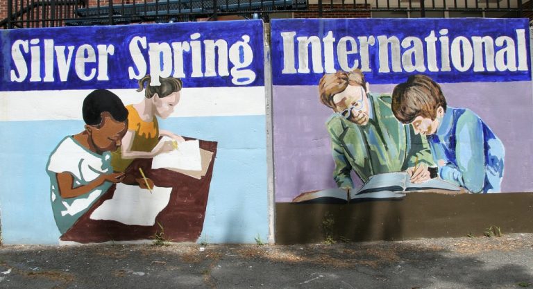 Silver Spring International Middle School (école publique à programme bilingue)