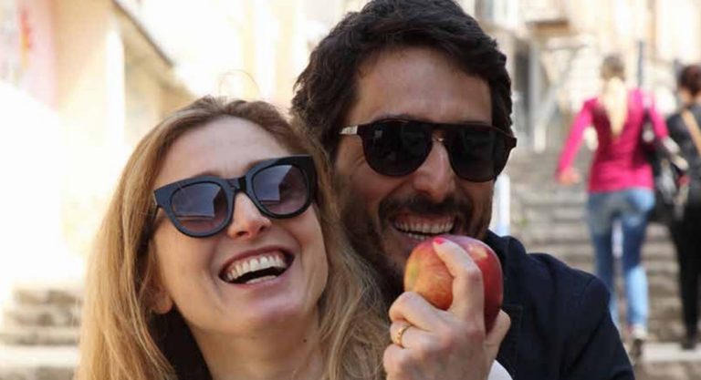 Vincent Elbaz, escroc cruel et flamboyant sur TV5 Monde