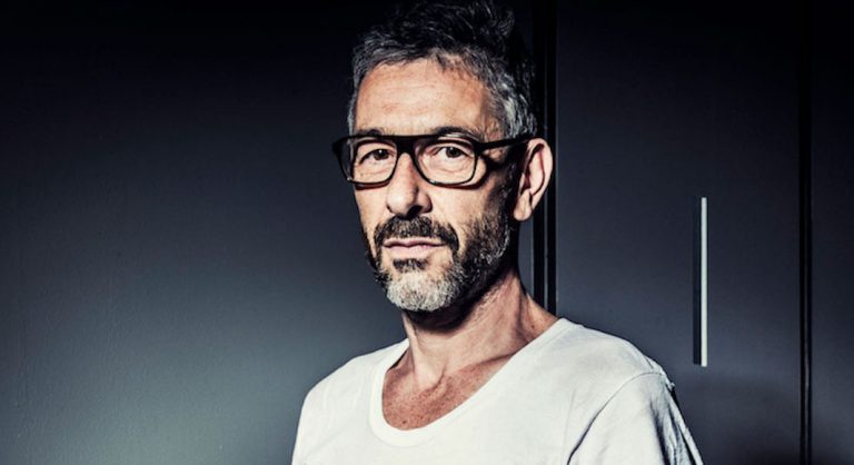 Discussion avec le sculpteur Pierre Huyghe à Dallas