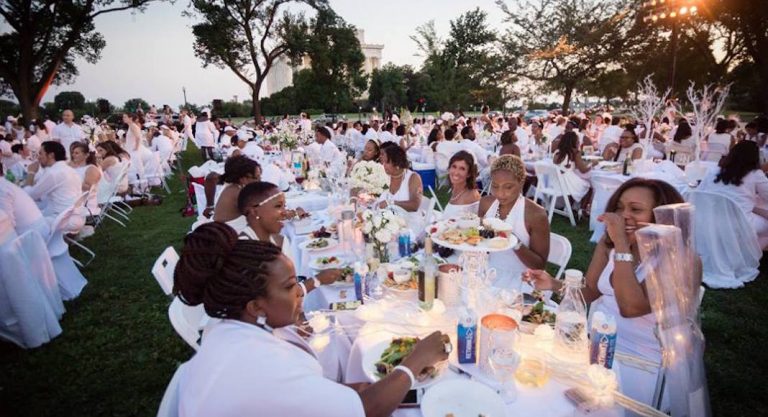 "Le Dîner en blanc" remet le couvert à Washington