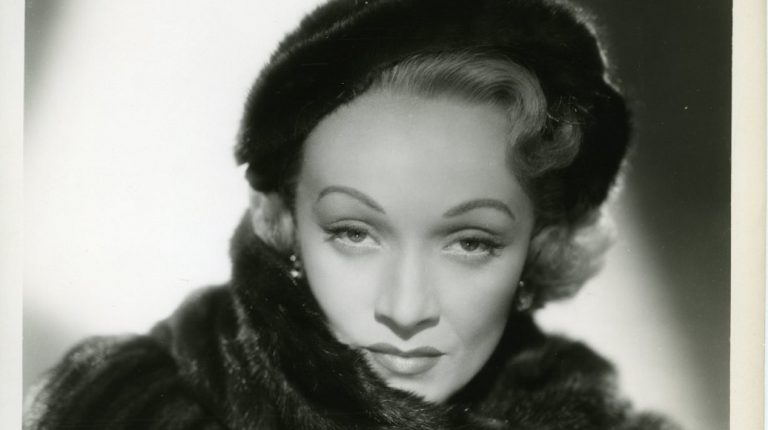 Marlene Dietrich s'installe à Miami (avec Pierre Cardin)