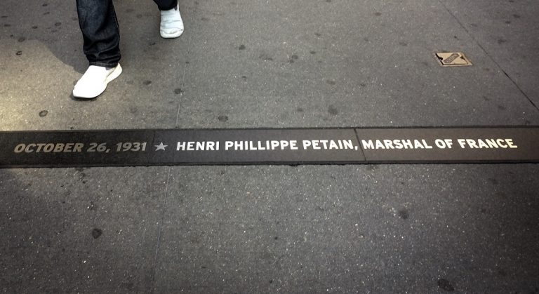Une plaque en l'honneur de Pétain bientôt retirée à New York