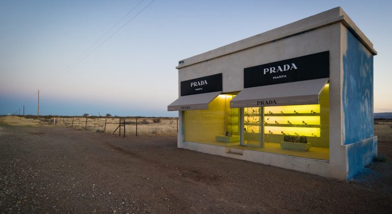 Vous voulez aller à Marfa ? On y est allé pour vous