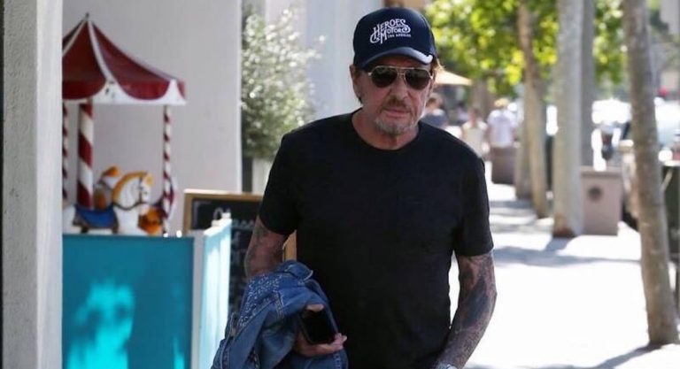 Les Français de Los Angeles pleurent Johnny aussi