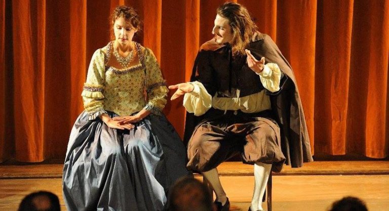 "Tartuffe" de Molière sur les planches à Washington