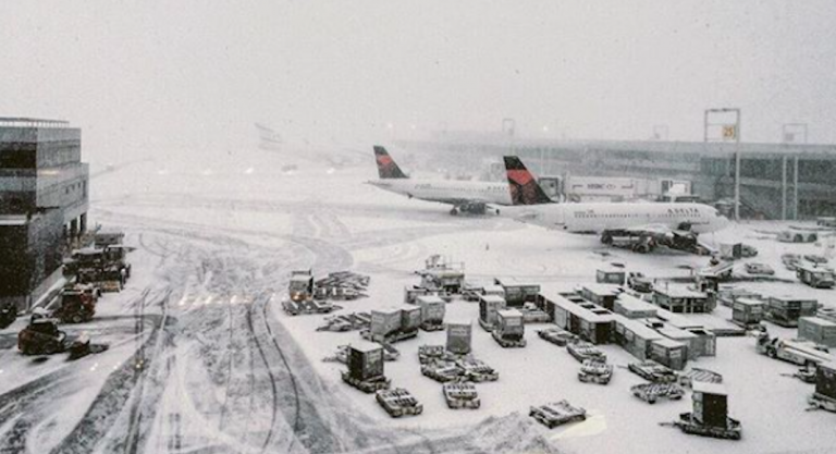 Un conseil: en cas de tempête, n'utilisez pas l'aéroport JFK