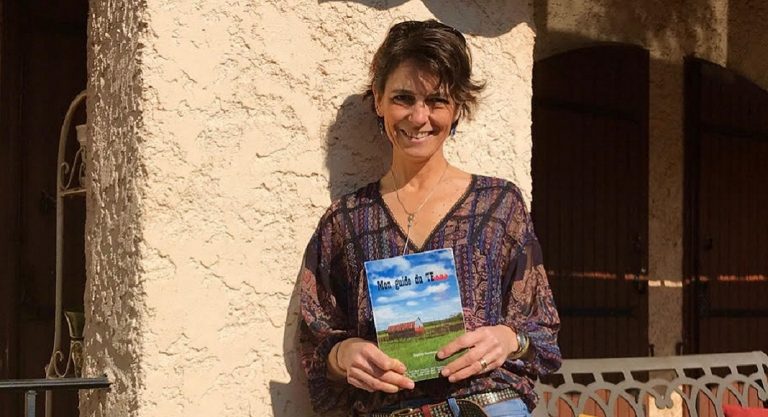 Amoureuse du Texas, elle décide d’en faire un guide