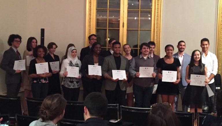 Bataille de mots en français au 4e Concours d'éloquence à New York