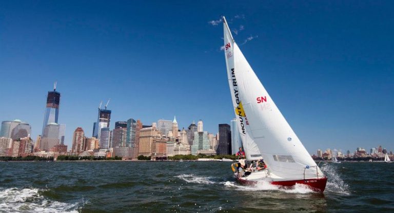 Où apprendre à faire de la voile à New York ?