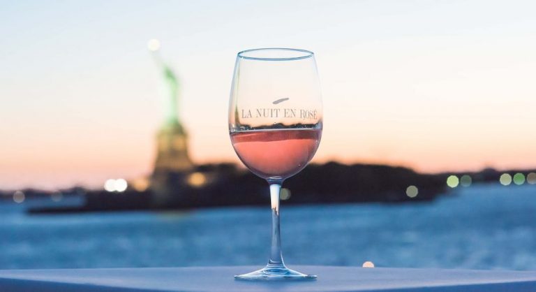 Du rosé au fil de l'eau à New York