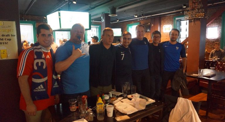 À San Francisco, des supporters qui n'ont pas peur de se lever tôt