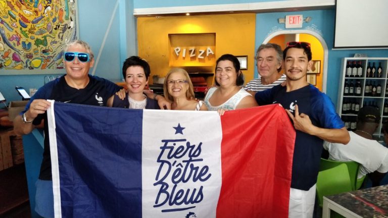 Victoire des Bleus: la joie des Français de Miami