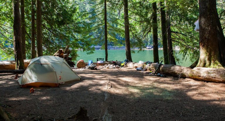 Où camper à moins d'une heure d'Austin ?