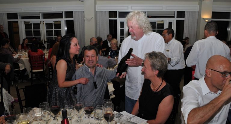 Une "Soirée du vin" pour la bonne cause à Palo Alto