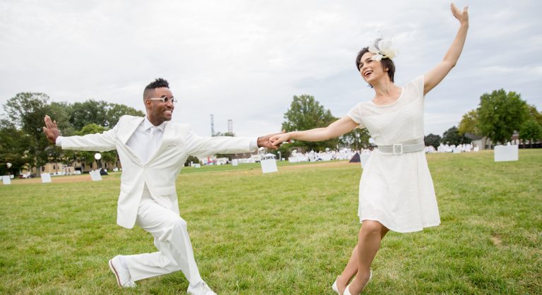 Photos: le Dîner en blanc met le couvert sur Governors Island