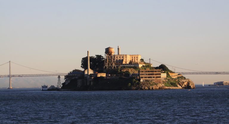 Célèbrez Unthanksgiving sur l'île d'Alcatraz le 22 novembre