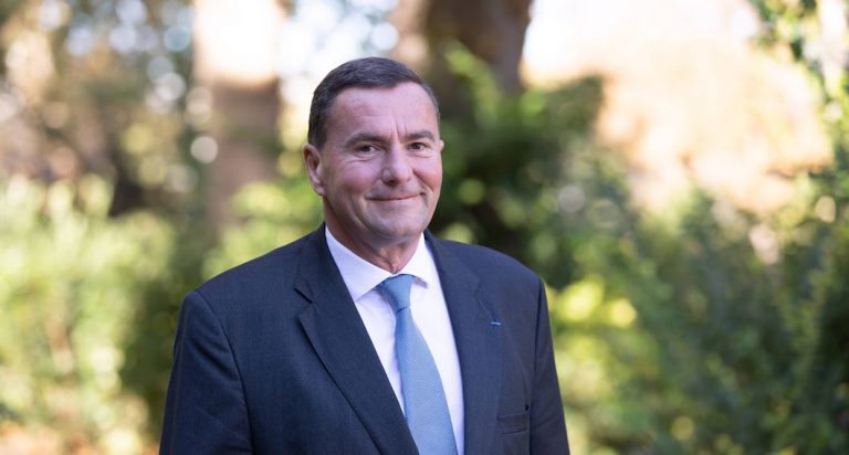 Damien Regnard, le sénateur surprise