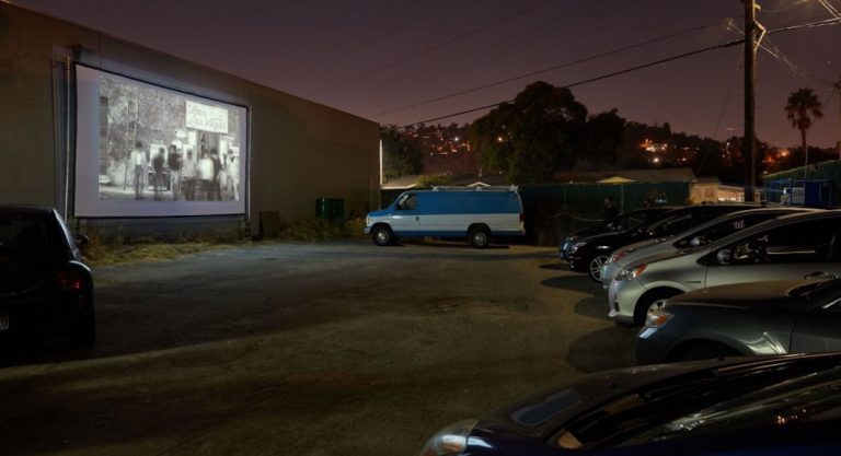 (Re)Voir "Hiroshima mon amour" au drive-in éphémère de Flax