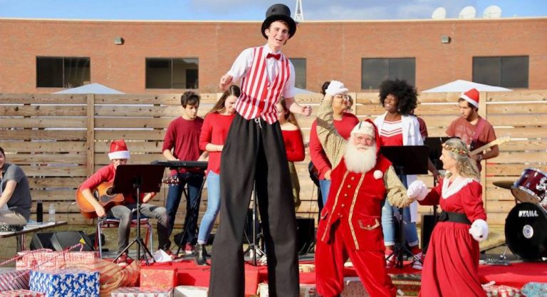 Dallas célèbre Noël à la française
