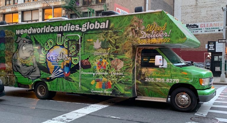 Pourquoi y a-t-il des camions vendant du cannabis à New York ?