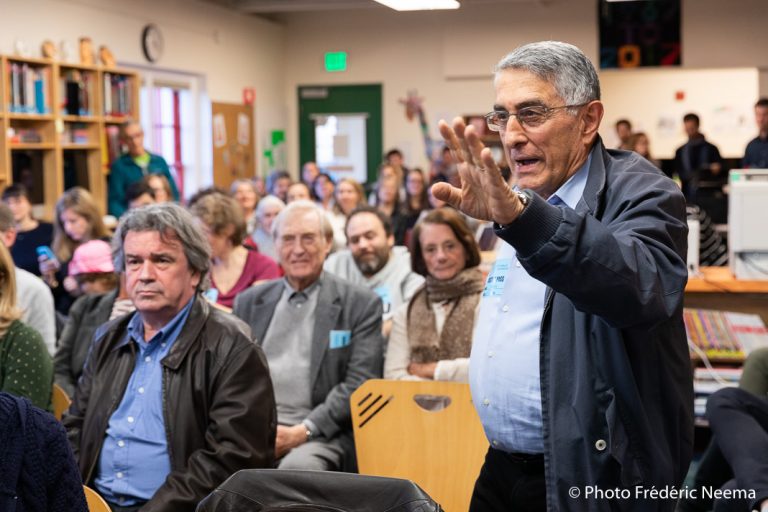 Au "Grand débat national" de San Francisco, des critiques et des propositions