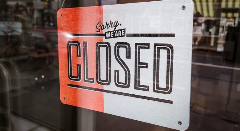 Hausse du salaire minimum à New York: le casse-tête des restaurateurs français