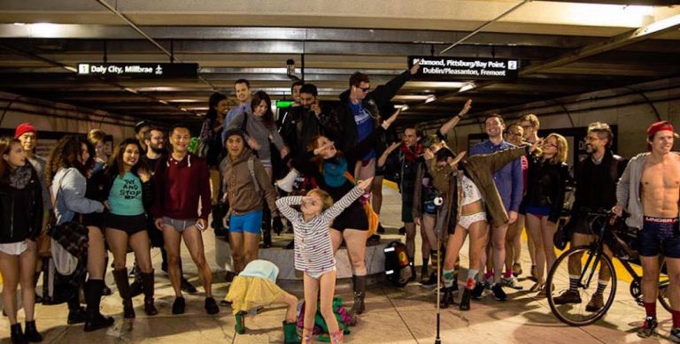 No Pants Subway Ride: San Francisco baisse le pantalon