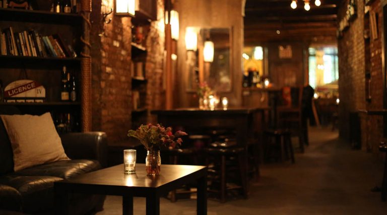 9 bars calmes pour s’entendre parler à New York