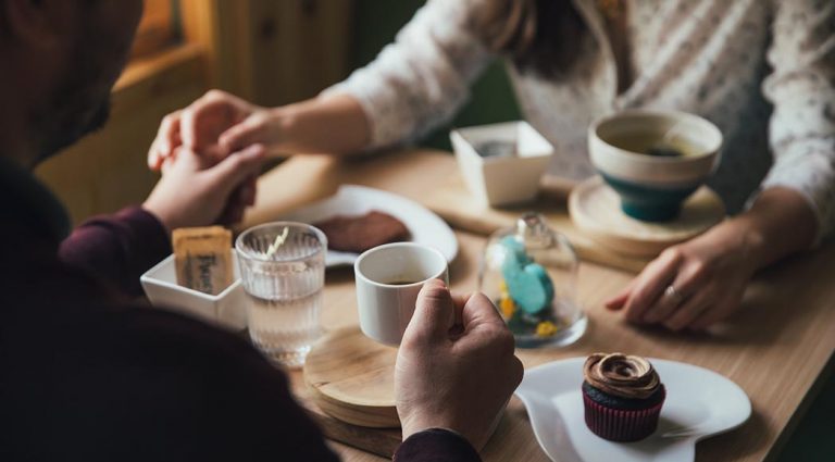 Dating, sexe: comment drague-t-on aux Etats-Unis ?