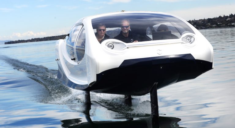 SeaBubbles : la start-up française fait voler des bateaux à Miami