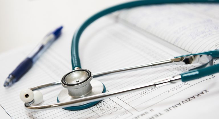 Bien choisir son assurance santé aux États-Unis