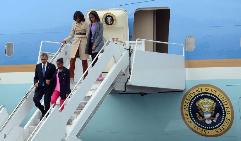 Marché, vin et rando: la presse a adoré les vacances des Obama en France