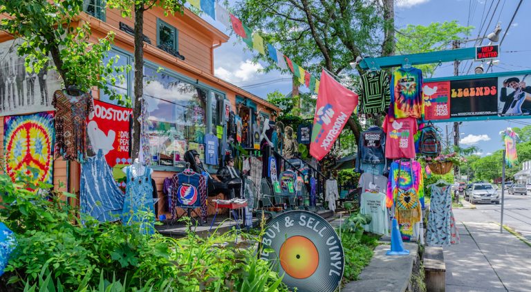 À Woodstock, il y a toujours du hippie dans l'air