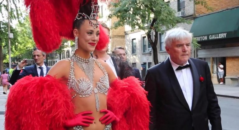 Le Moulin Rouge de Paris à New York pour la première de "Moulin Rouge! The Musical"