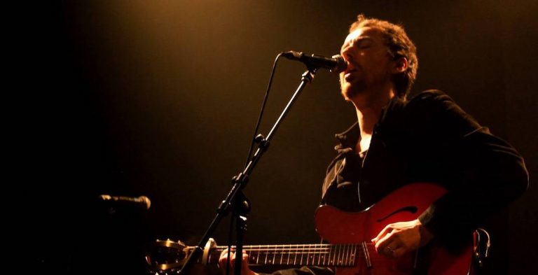 Le musicien Matthieu Eveillard et son "Petit Sauvage" dans l'East Village