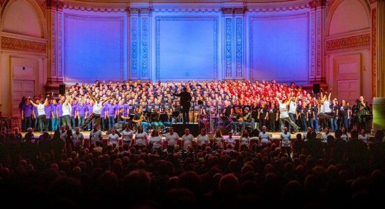 Gay Men Chorus of Los Angeles, une chorale mythique à aller écouter cet hiver