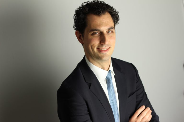 Un papa franco-américain se mobilise pour créer un programme bilingue à Manhattan