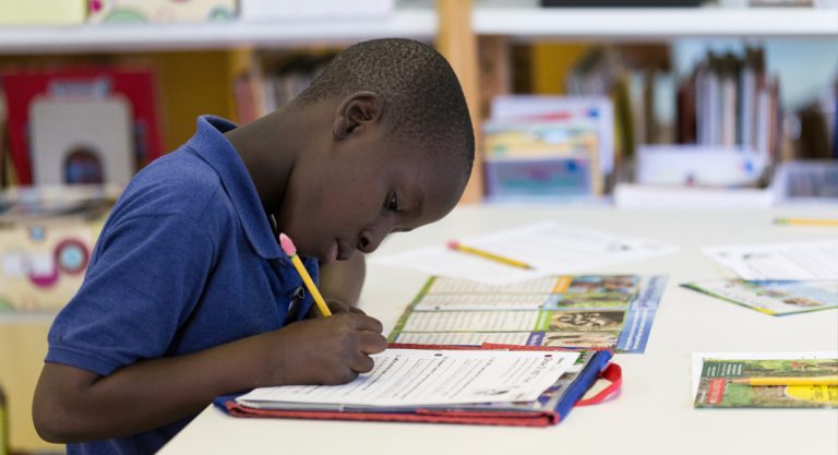 Mon enfant va à l’école française : deviendra-t-il tout de même bilingue ? 