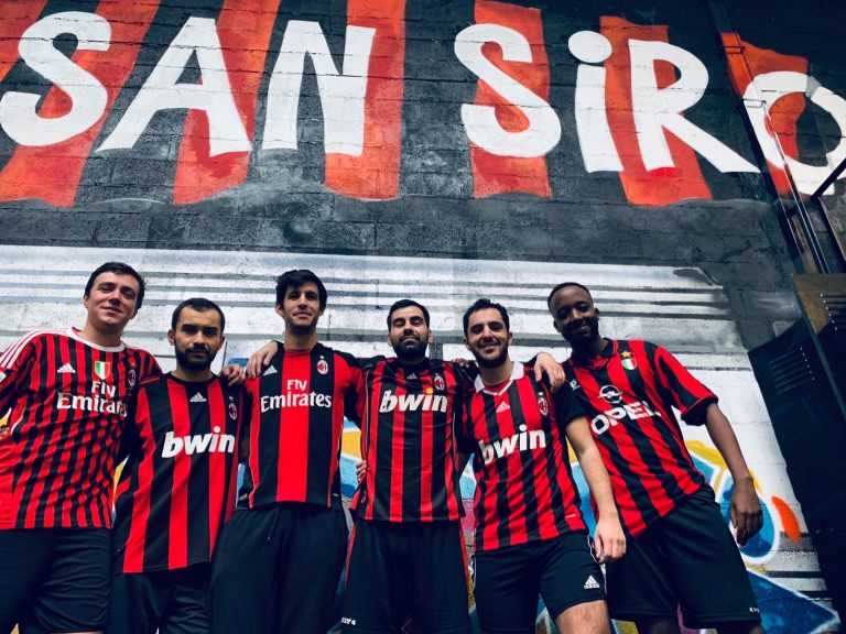 Un tournoi de “soccer” dans des maillots de stars à Brooklyn