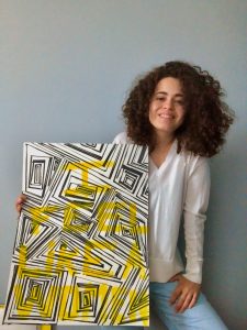Audrey Dupre avec sa toile
