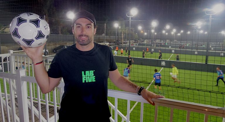 Avec une première ouverture à L.A, Lab Five se rêve en géant américain des centres de foot à cinq