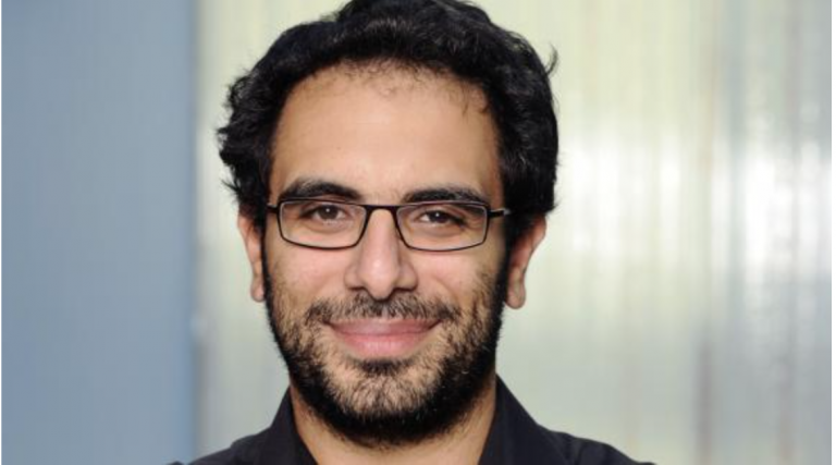 “L’arabe pour tous, pourquoi ma langue est taboue en France”: une conversation avec Nabil Wakim