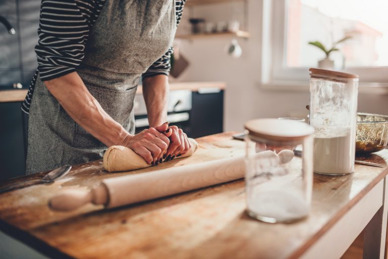 Expatriation et pâtisserie : quand la reconversion professionnelle passe par la cuisine