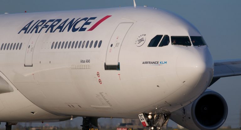 Vols bondés entre les États-Unis et la France: “J’étais très mal à l’aise”