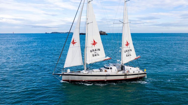 Le voilier-cargo breton de Grain de Sail arrive à New York (avec beaucoup de vin)